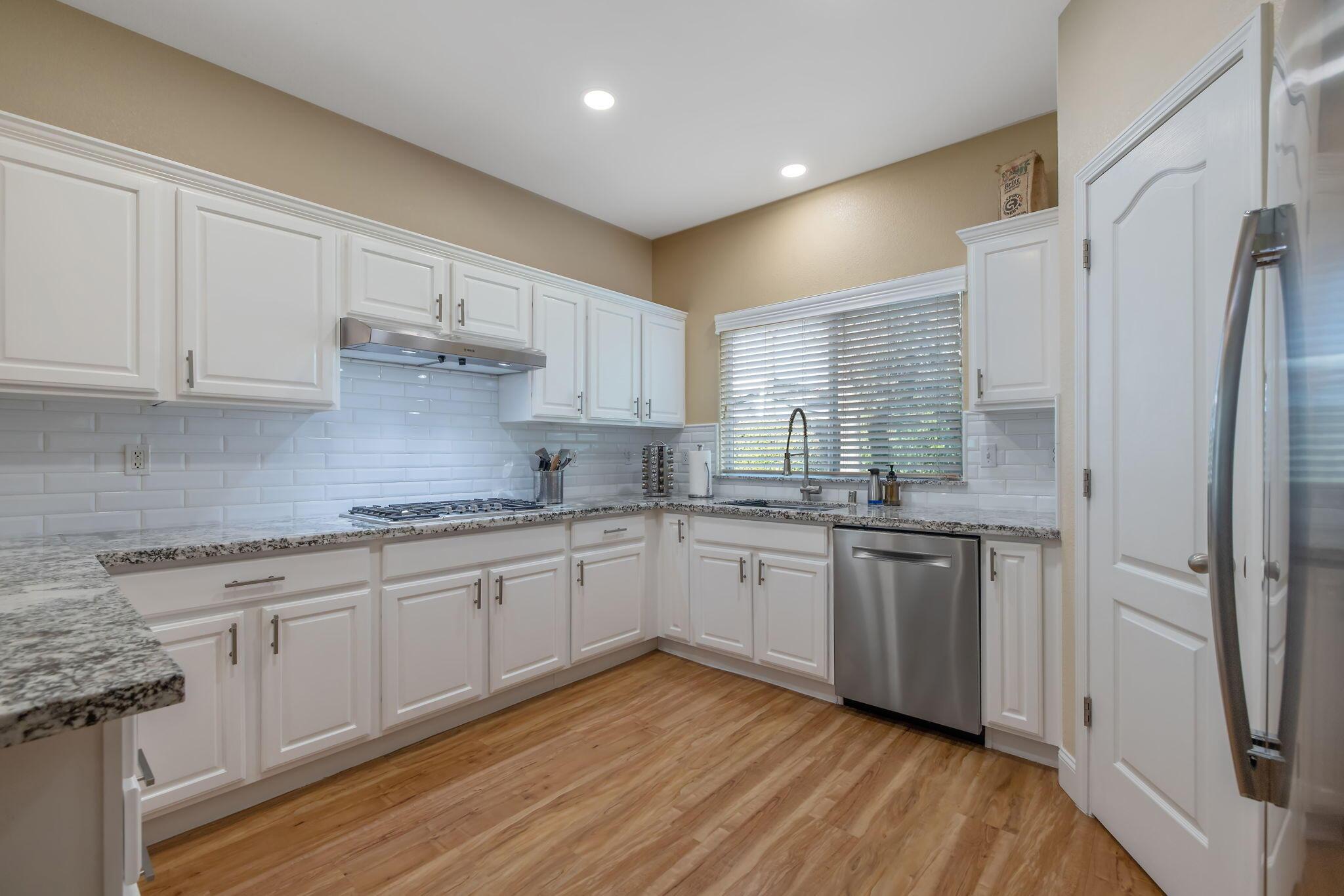 Visalia, California, 93291, United States, 3 Bedrooms Bedrooms, ,2 BathroomsBathrooms,Residential,For Sale,2013807