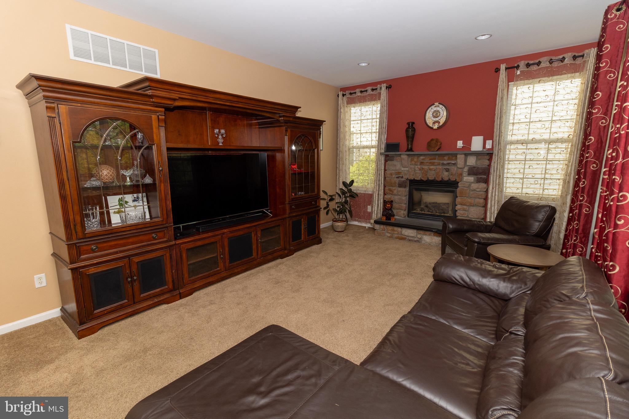 Breinigsville, Pennsylvania, 18031, United States, 4 Bedrooms Bedrooms, ,4 BathroomsBathrooms,Residential,For Sale,1827861