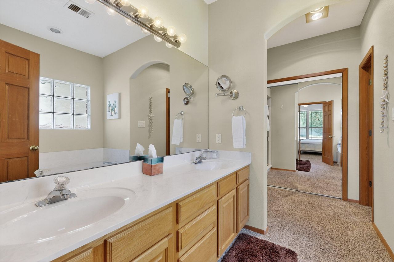 Albuquerque, New Mexico, 87122, United States, 4 Bedrooms Bedrooms, ,3 BathroomsBathrooms,Residential,For Sale,1964200