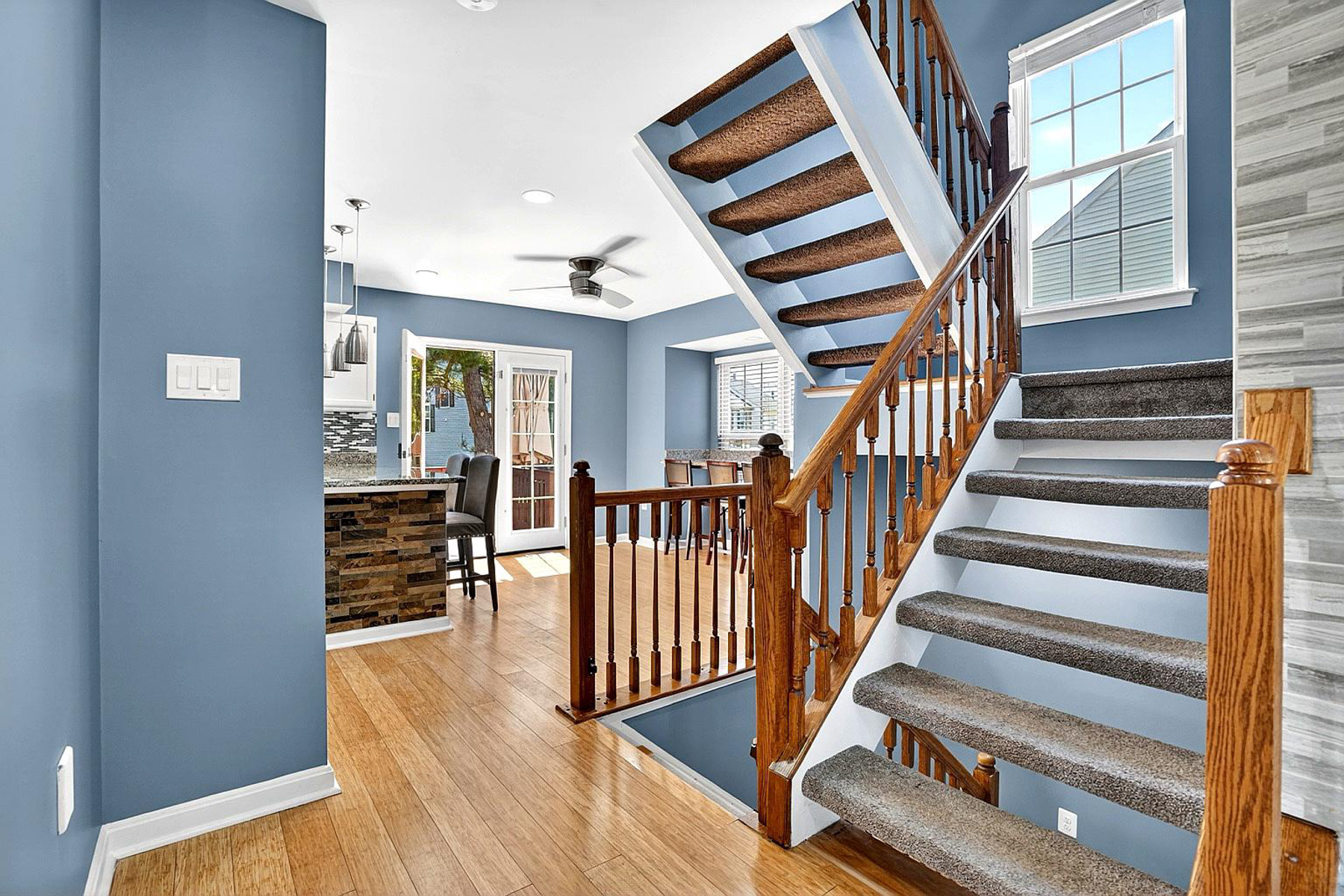  12887 Hunterbrook Drive, Woodbridge, VA, 22192 - 物件實景