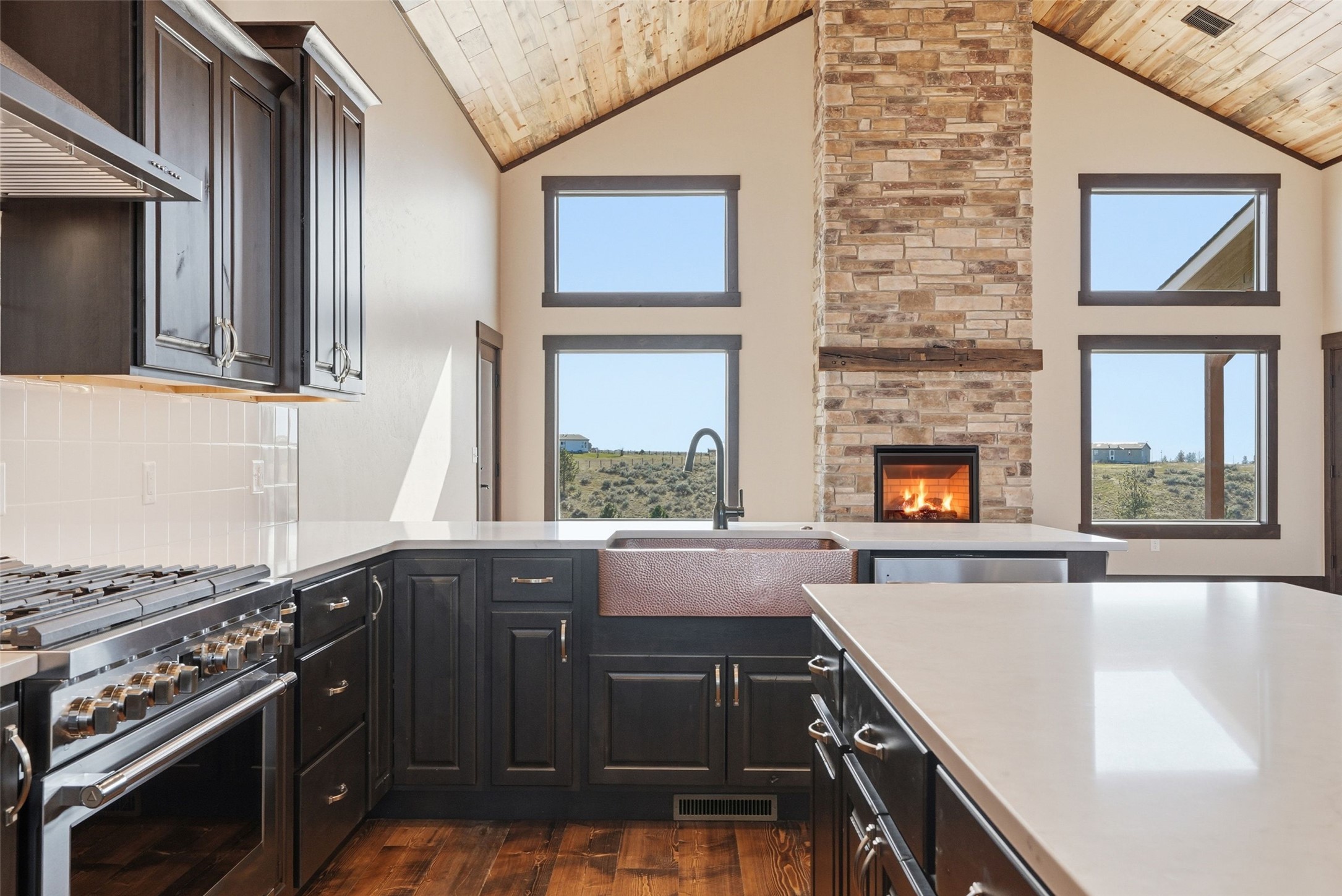  475 Ashleigh Lane - 物件實景