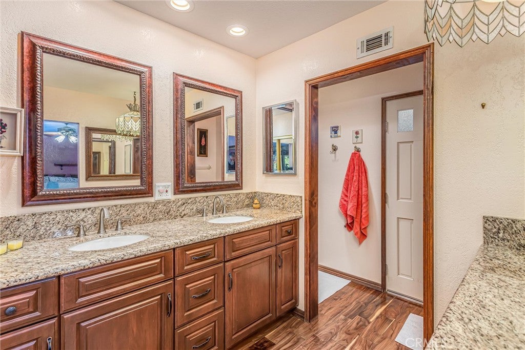 Nuevo, California, 92567, United States, 3 Bedrooms Bedrooms, ,2 BathroomsBathrooms,Residential,For Sale,1987094