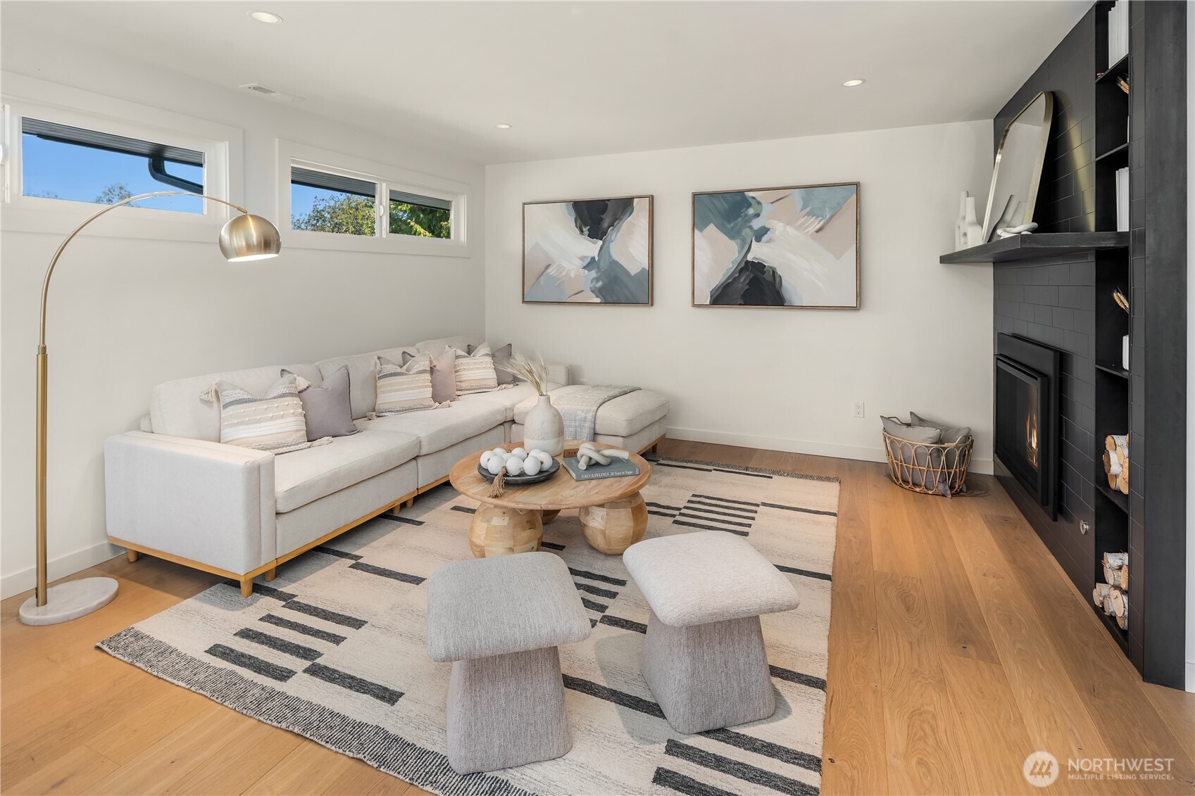 Seattle, Washington, 98177, United States, 4 Bedrooms Bedrooms, ,1 BathroomBathrooms,Residential,For Sale,1988079