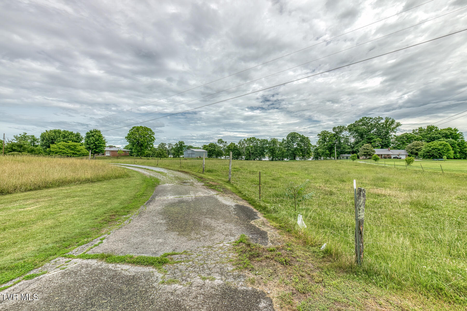 Chuckey, Tennessee, 37641, United States, 3 Bedrooms Bedrooms, ,1 BathroomBathrooms,Residential,For Sale,2048745