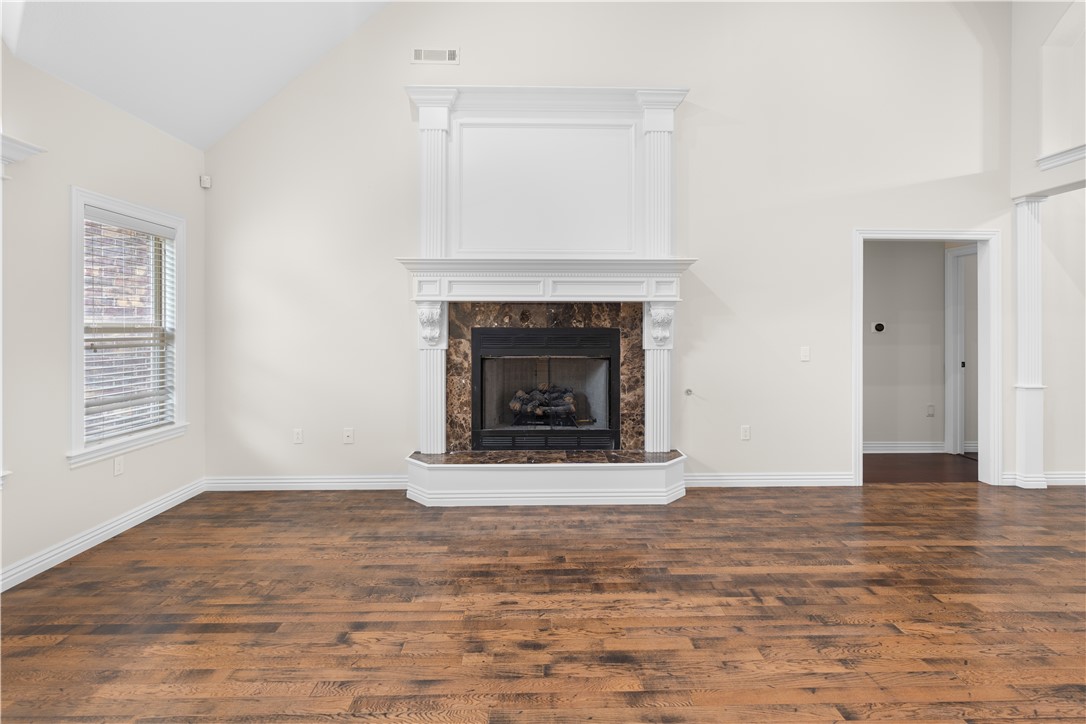 Fayetteville, Arkansas, 72704, United States, 5 Bedrooms Bedrooms, ,4 BathroomsBathrooms,Residential,For Sale,1877599