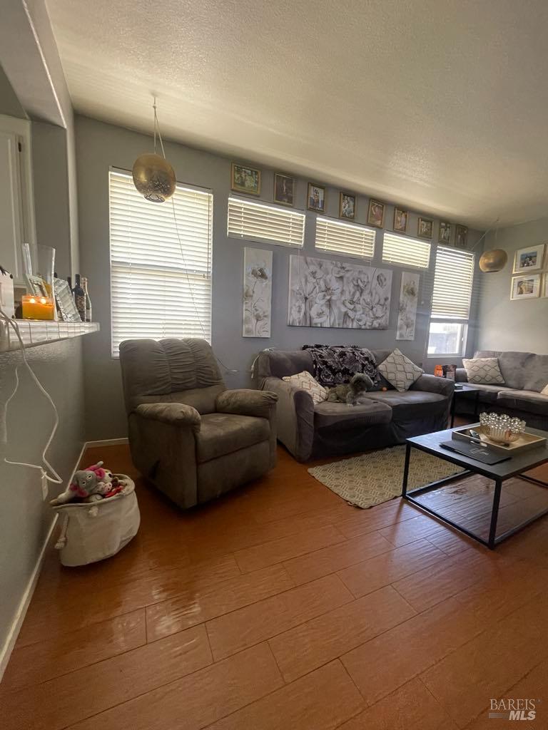 Santa Rosa, California, 95404, United States, 3 Bedrooms Bedrooms, ,2 BathroomsBathrooms,Residential,For Sale,1927812
