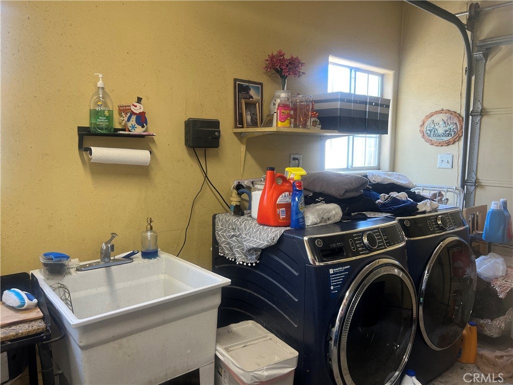 Tujunga, California, 91042, United States, 3 Bedrooms Bedrooms, ,3 BathroomsBathrooms,Residential,For Sale,2048284