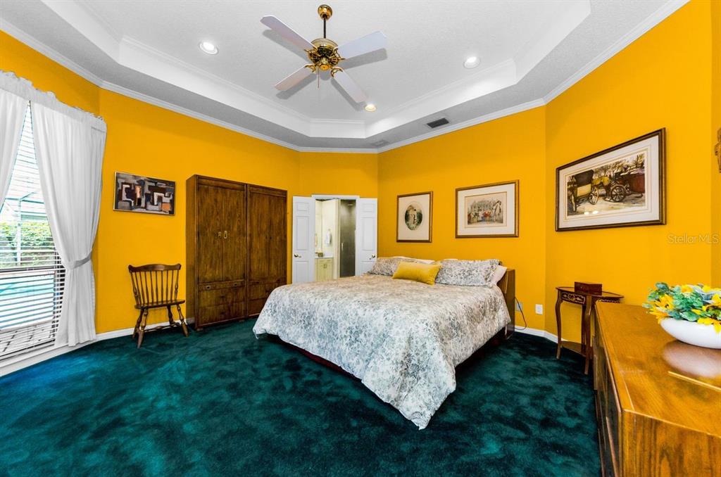 Seminole, Florida, 33777, United States, 4 Bedrooms Bedrooms, ,4 BathroomsBathrooms,Residential,For Sale,1933649