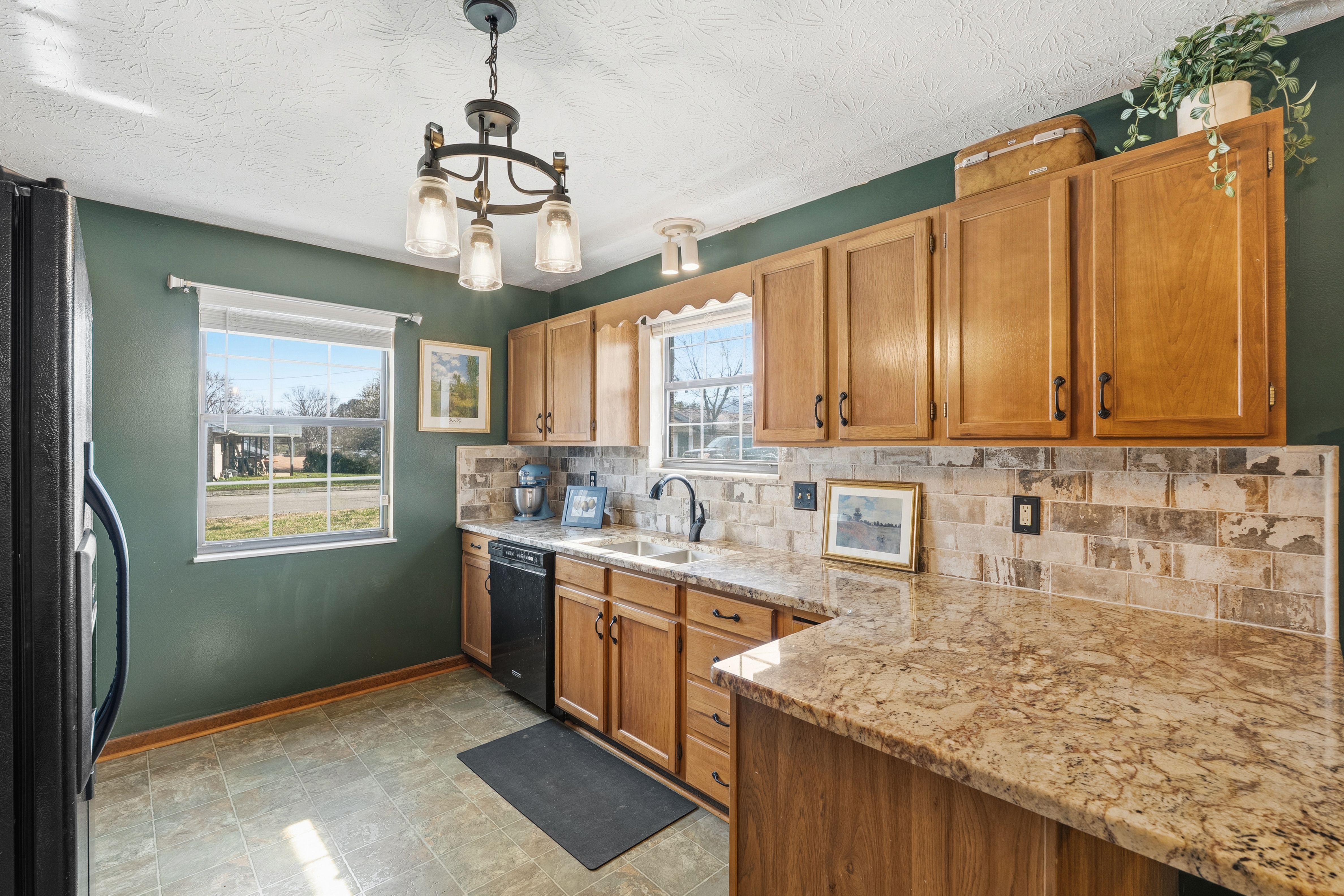  5537 Jericho Lane, Knoxville, TN 37918 - 物件實景