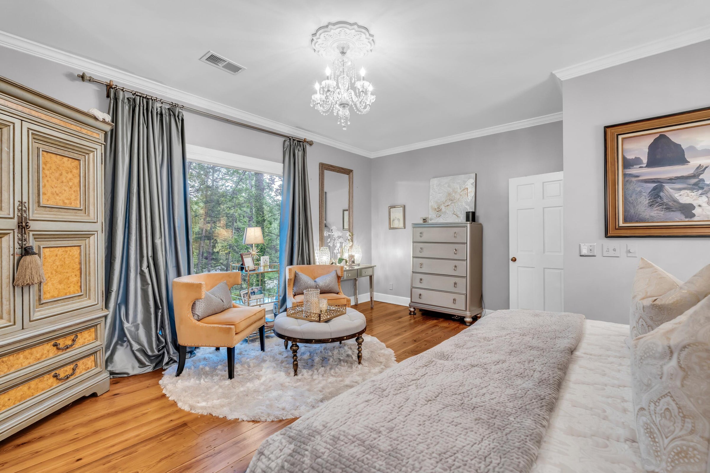 Columbus, Mississippi, 39705, United States, 4 Bedrooms Bedrooms, ,4 BathroomsBathrooms,Residential,For Sale,1976327