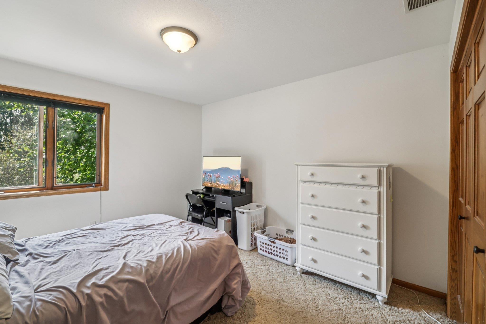 Portage, Wisconsin, 53901, United States, 4 Bedrooms Bedrooms, ,5 BathroomsBathrooms,Residential,For Sale,1976177