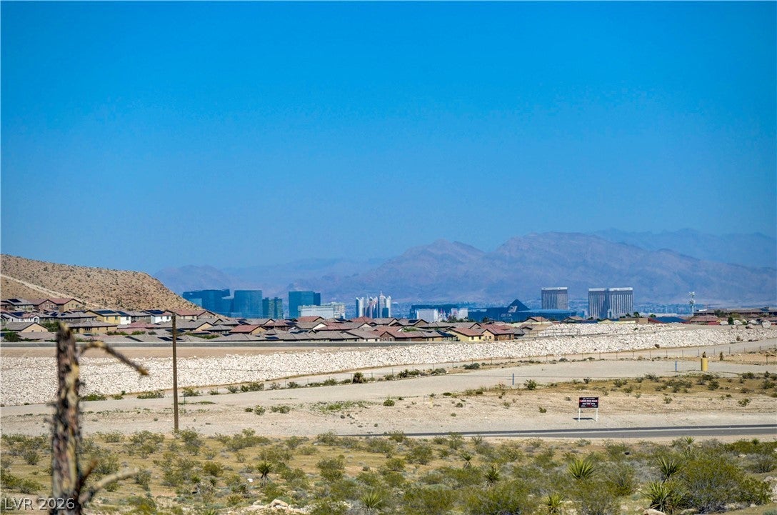 Las Vegas, Nevada, 89161, United States, 3 Bedrooms Bedrooms, ,2 BathroomsBathrooms,Residential,For Sale,2032219