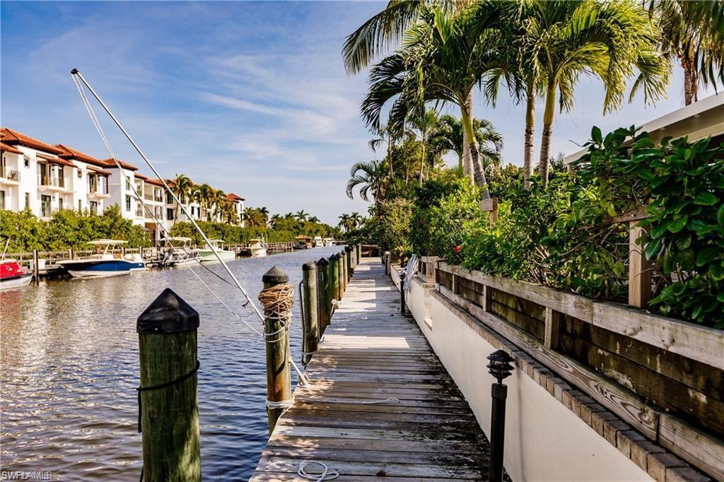 NAPLES, Florida, 34102, United States, 2 Bedrooms Bedrooms, ,2 BathroomsBathrooms,Residential,For Sale,1981542