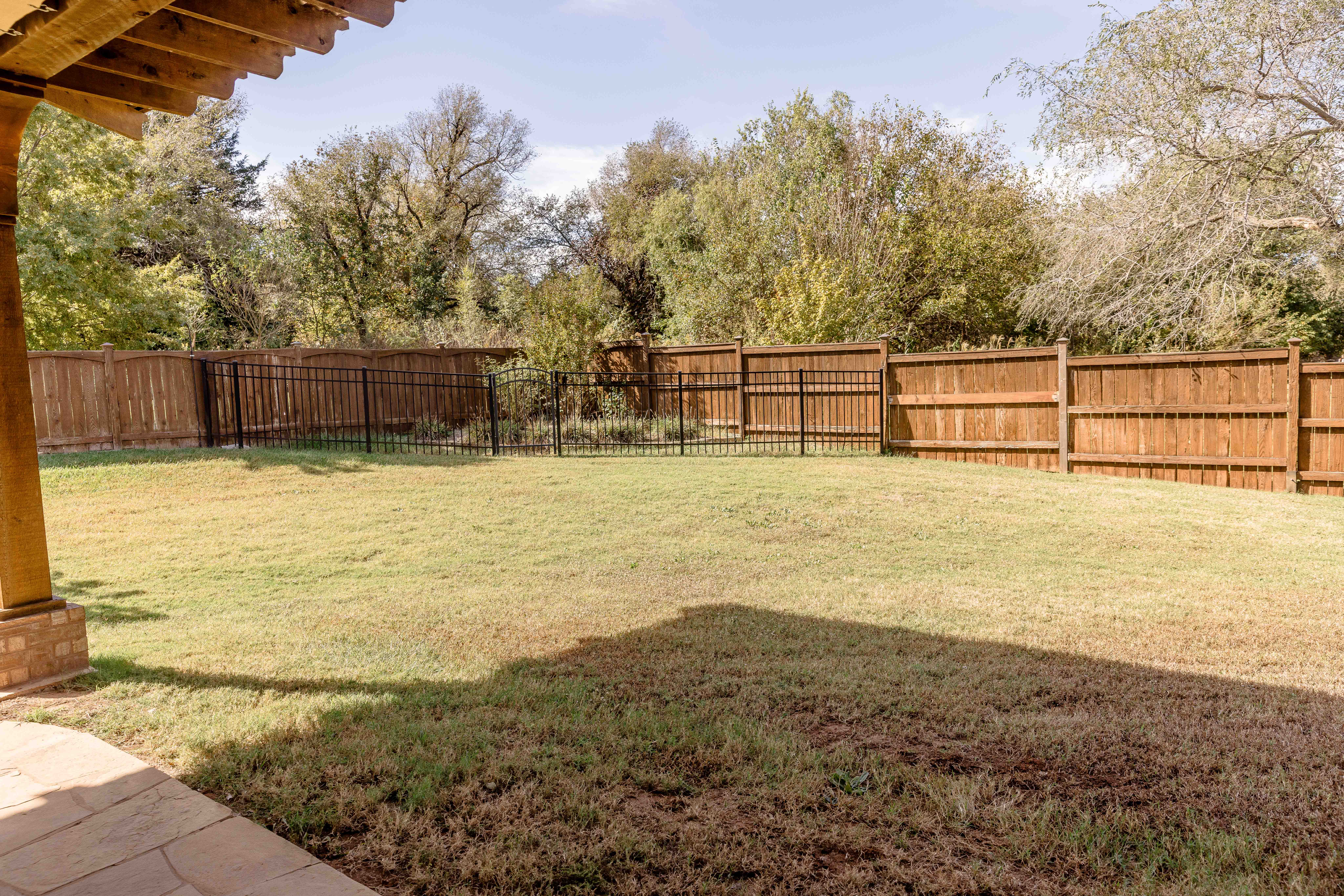 Enid, Oklahoma, 73701, United States, 4 Bedrooms Bedrooms, ,4 BathroomsBathrooms,Residential,For Sale,2006346