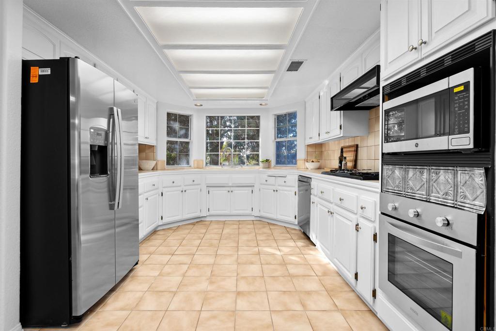 Fallbrook, California, 92028, United States, 3 Bedrooms Bedrooms, ,3 BathroomsBathrooms,Residential,For Sale,1997292