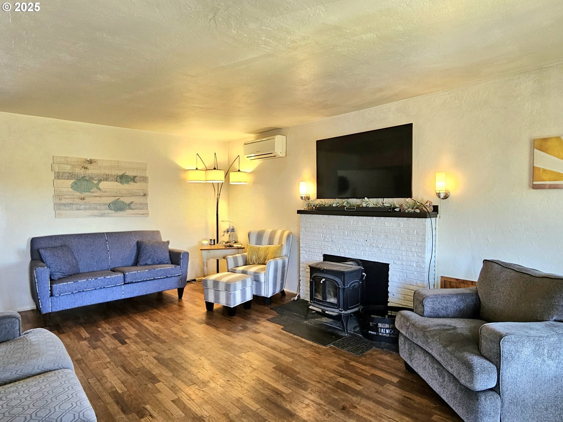 Brookings, Oregon, 97415, United States, 3 Bedrooms Bedrooms, ,3 BathroomsBathrooms,Residential,For Sale,1974179