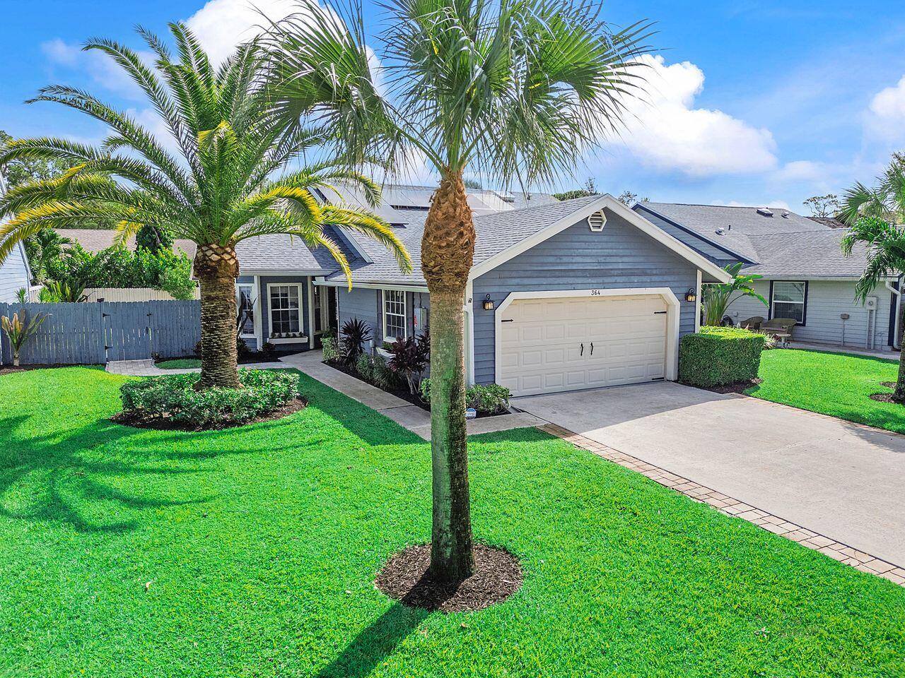 Wellington, Florida, 33414, United States, 2 Bedrooms Bedrooms, ,2 BathroomsBathrooms,Residential,For Sale,1892262