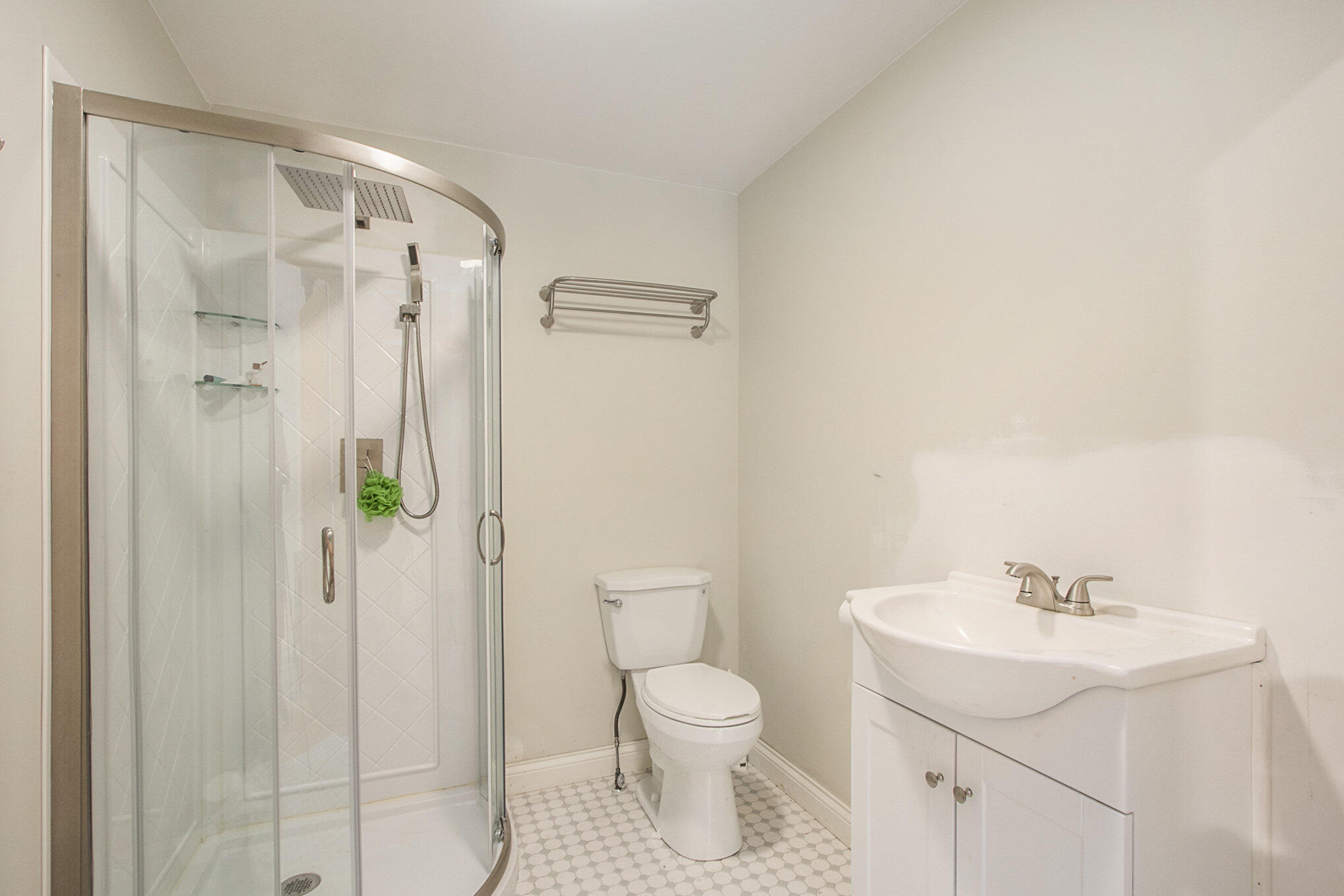 La Porte, Indiana, 46350, United States, 4 Bedrooms Bedrooms, ,4 BathroomsBathrooms,Residential,For Sale,1904805