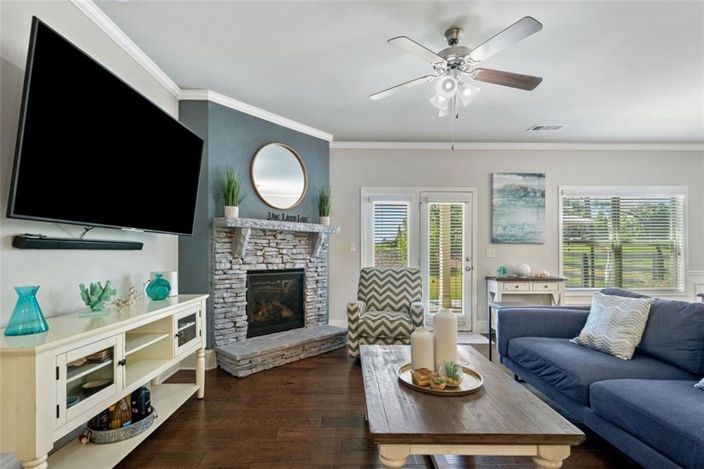 Flowery Branch, Georgia, 30542, United States, 4 Bedrooms Bedrooms, ,3 BathroomsBathrooms,Residential,For Sale,1901003