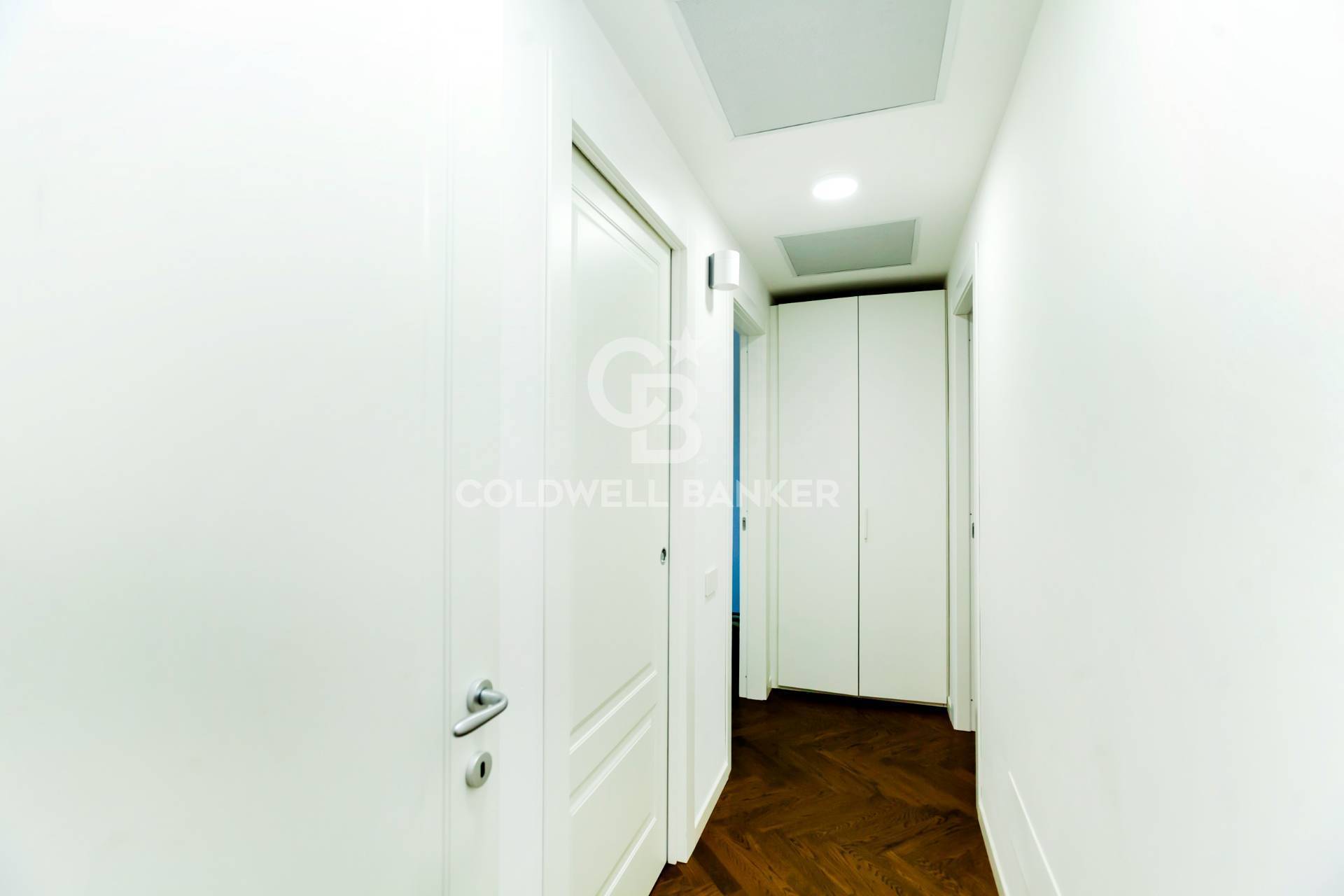 Roma, Roma, 00100, IT, 2 Bedrooms Bedrooms, ,2 BathroomsBathrooms,Residential,For Sale,1868220