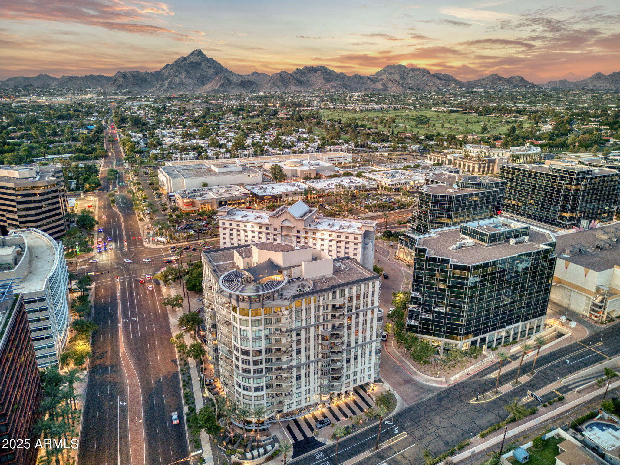 Phoenix, Arizona, 85016, United States, 3 Bedrooms Bedrooms, ,Residential,For Sale,1934472