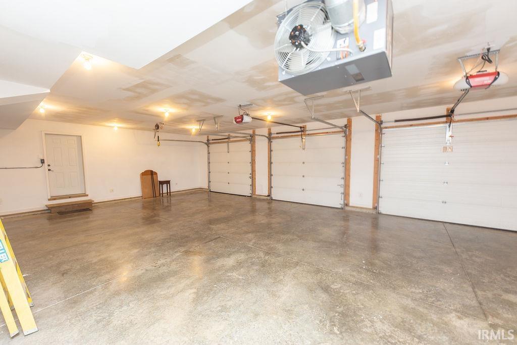 Unionville, Indiana, 47468, United States, 3 Bedrooms Bedrooms, ,4 BathroomsBathrooms,Residential,For Sale,1943057