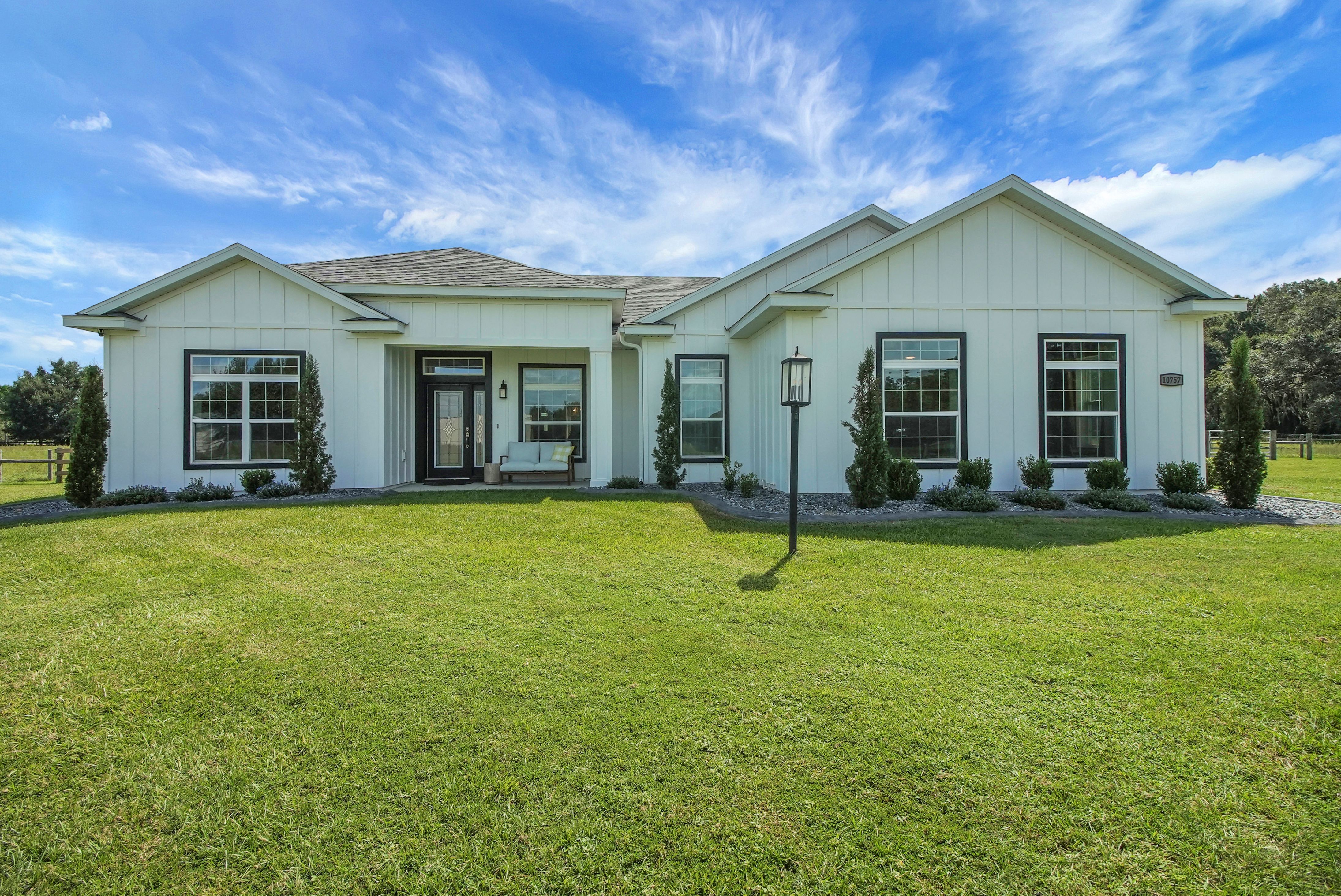Oxford, Florida, 34484, United States, 4 Bedrooms Bedrooms, ,3 BathroomsBathrooms,Residential,For Sale,1983578