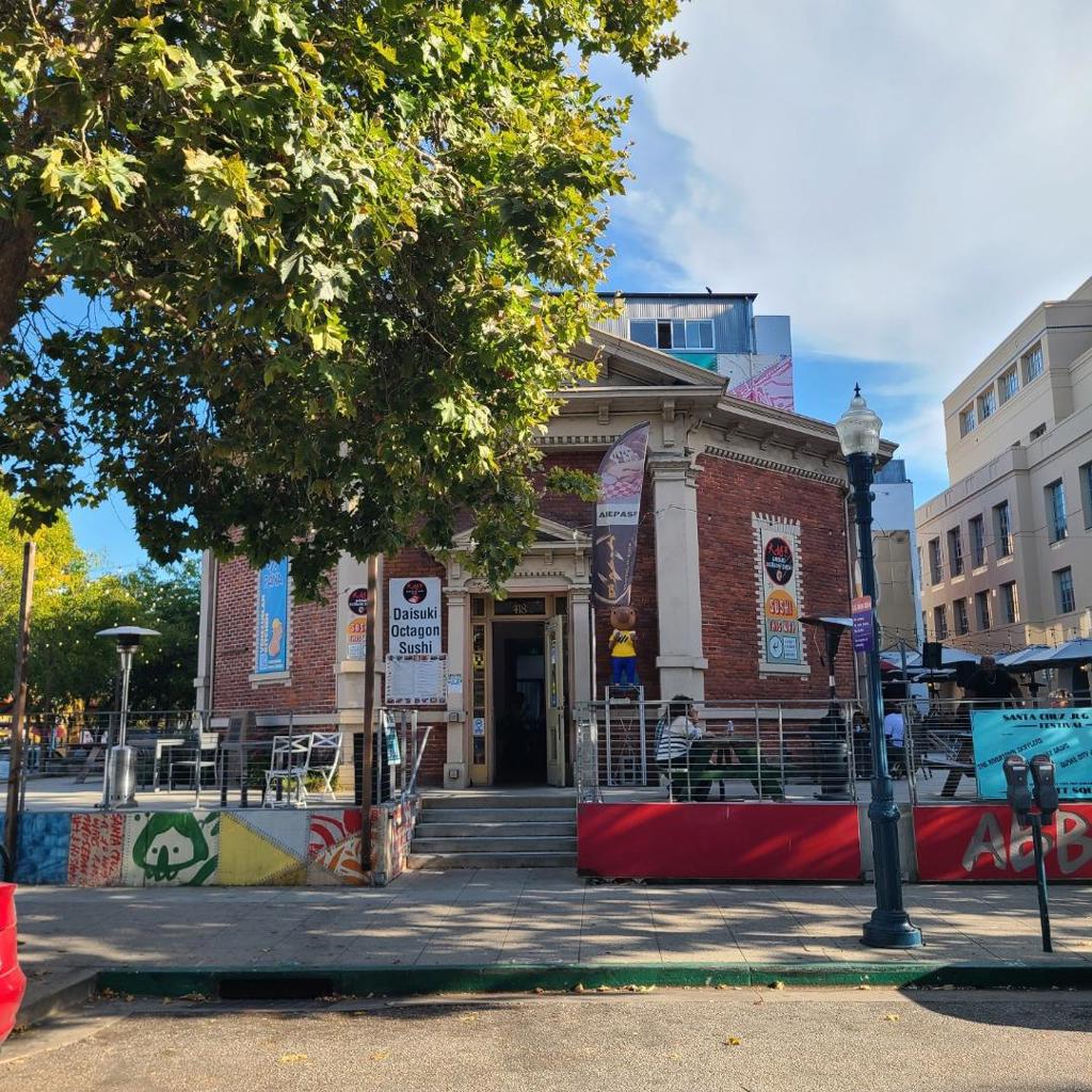 Santa Cruz, California, 95060, United States, 3 Bedrooms Bedrooms, ,3 BathroomsBathrooms,Residential,For Sale,1976527