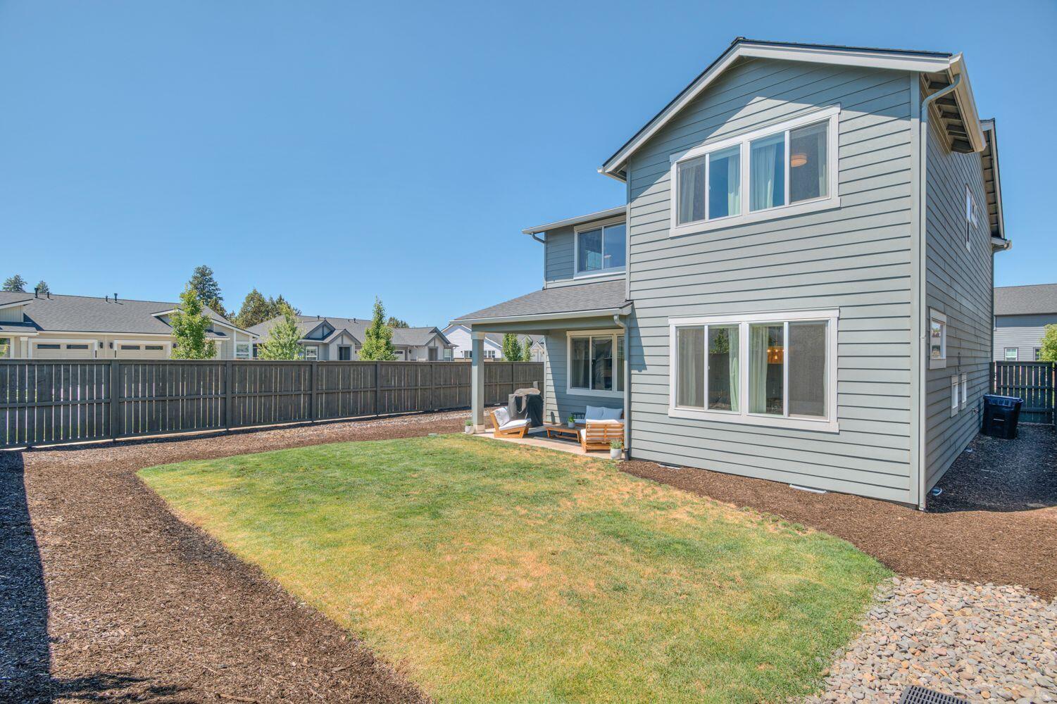 Bend, Oregon, 97702, United States, 3 Bedrooms Bedrooms, ,3 BathroomsBathrooms,Residential,For Sale,1977775