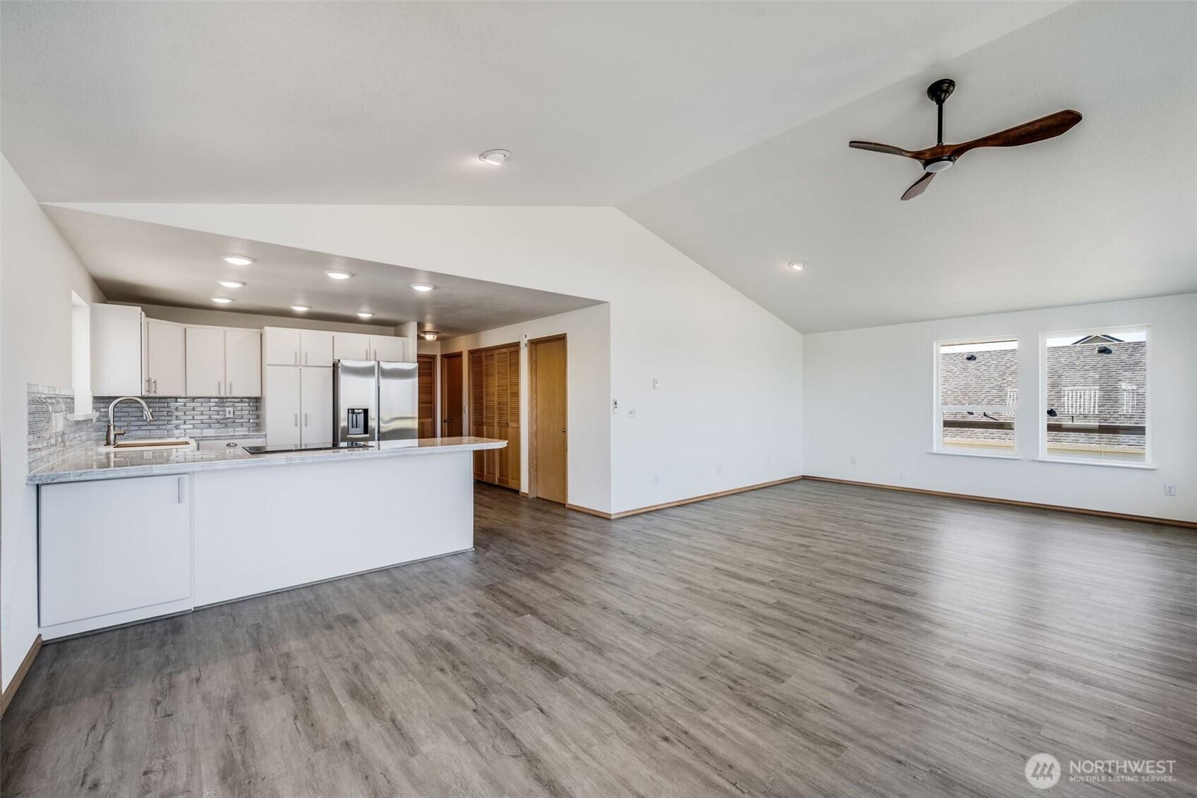 OCEAN SHORES, Washington, 98569, United States, 3 Bedrooms Bedrooms, ,3 BathroomsBathrooms,Residential,For Sale,1918450