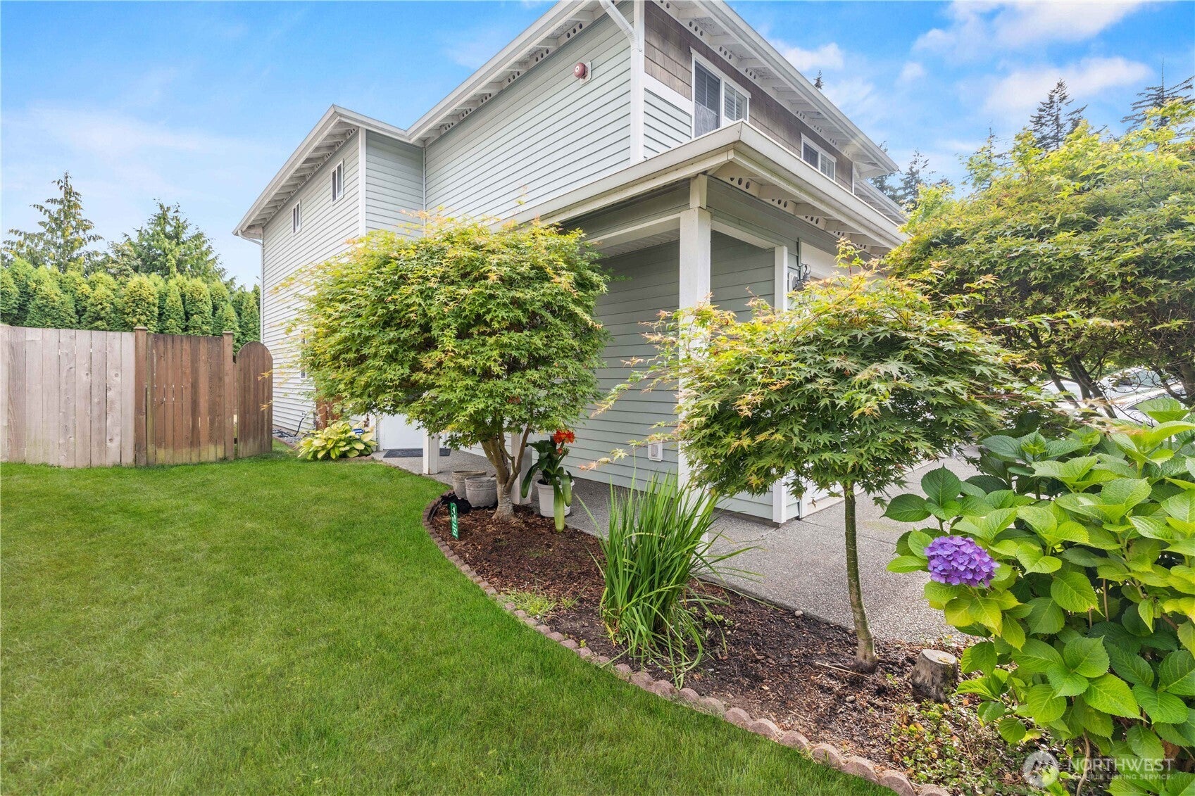 Everett, Washington, 98204, United States, 3 Bedrooms Bedrooms, ,3 BathroomsBathrooms,Residential,For Sale,1930415