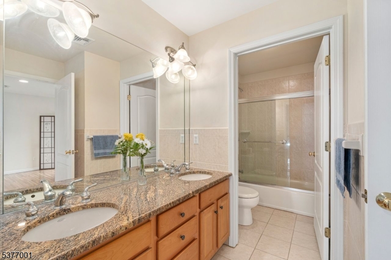 Newton Town, New Jersey, 07860, United States, 4 Bedrooms Bedrooms, ,3 BathroomsBathrooms,Residential,For Sale,1985191