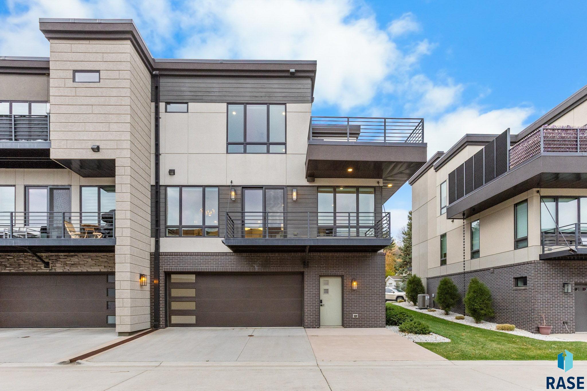 Sioux Falls, South Dakota, 57106, United States, 3 Bedrooms Bedrooms, ,2 BathroomsBathrooms,Residential,For Sale,1986319