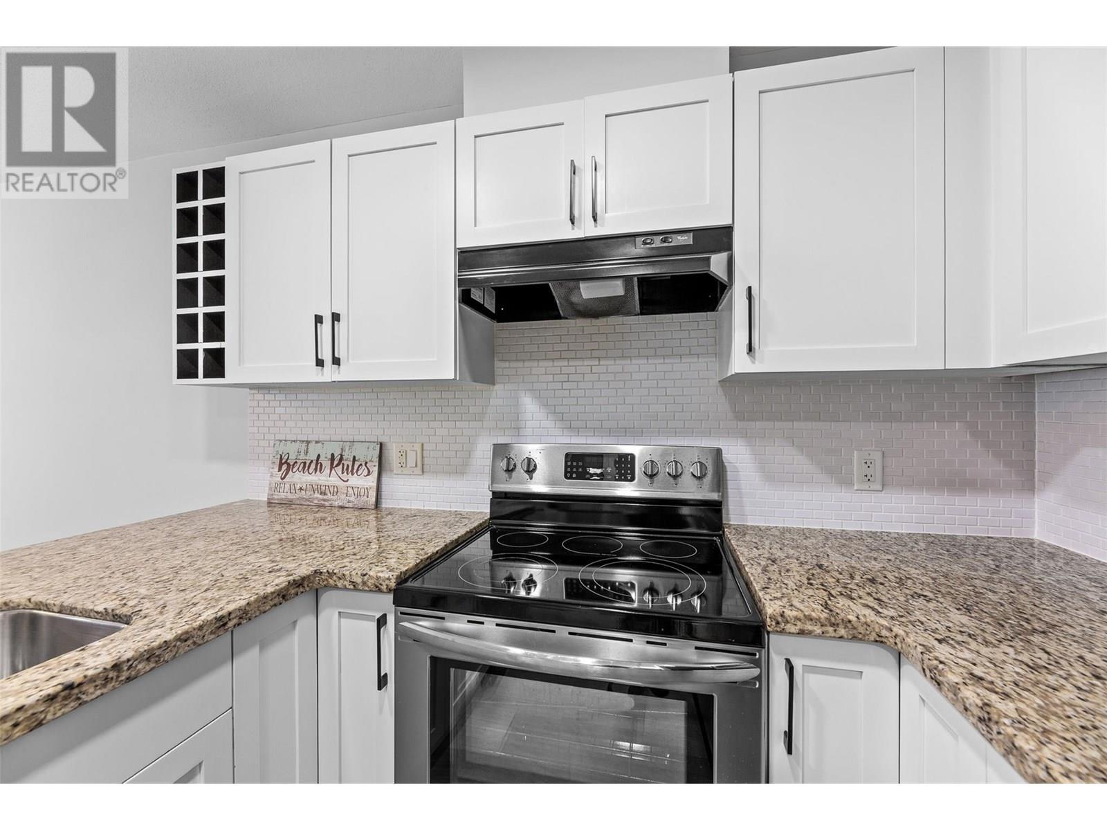 KELOWNA, British Columbia, V1Y 9Z1, CA, 2 Bedrooms Bedrooms, ,2 BathroomsBathrooms,Residential,For Sale,1895664