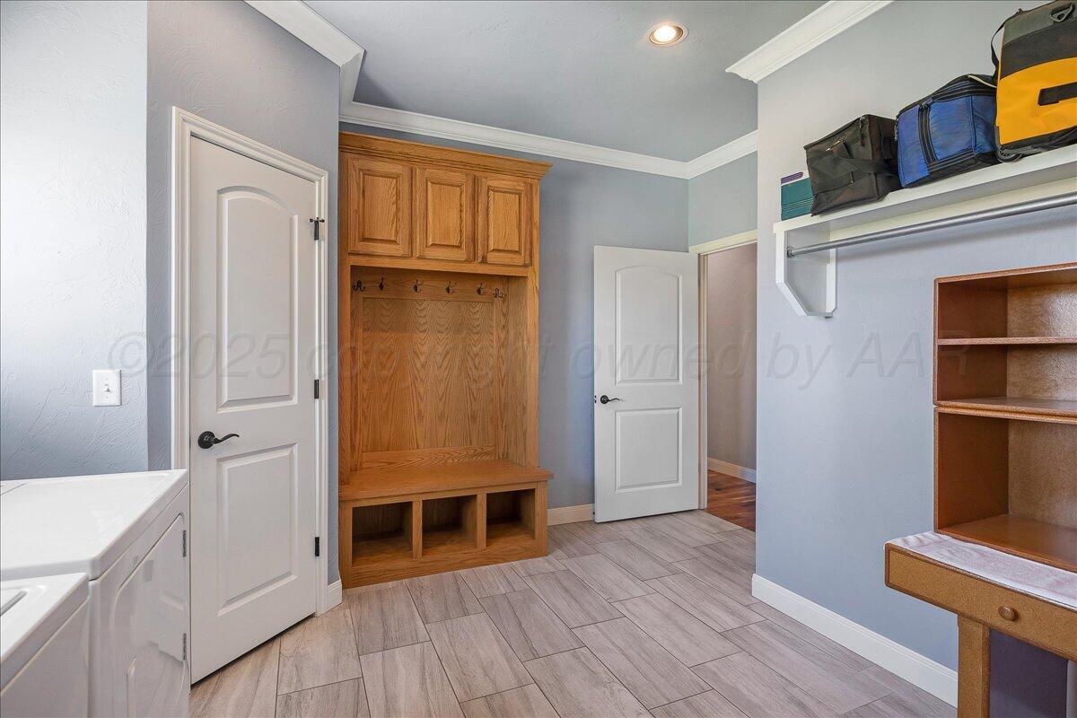 Canyon, Texas, 79015, United States, 4 Bedrooms Bedrooms, ,2 BathroomsBathrooms,Residential,For Sale,1989149