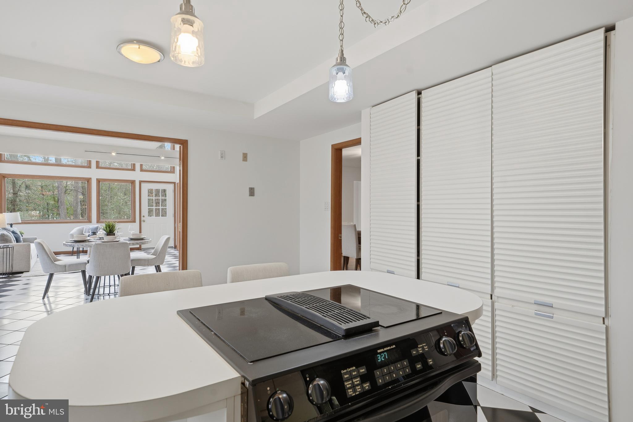 La Plata, Maryland, 20646, United States, 5 Bedrooms Bedrooms, ,4 BathroomsBathrooms,Residential,For Sale,1994243