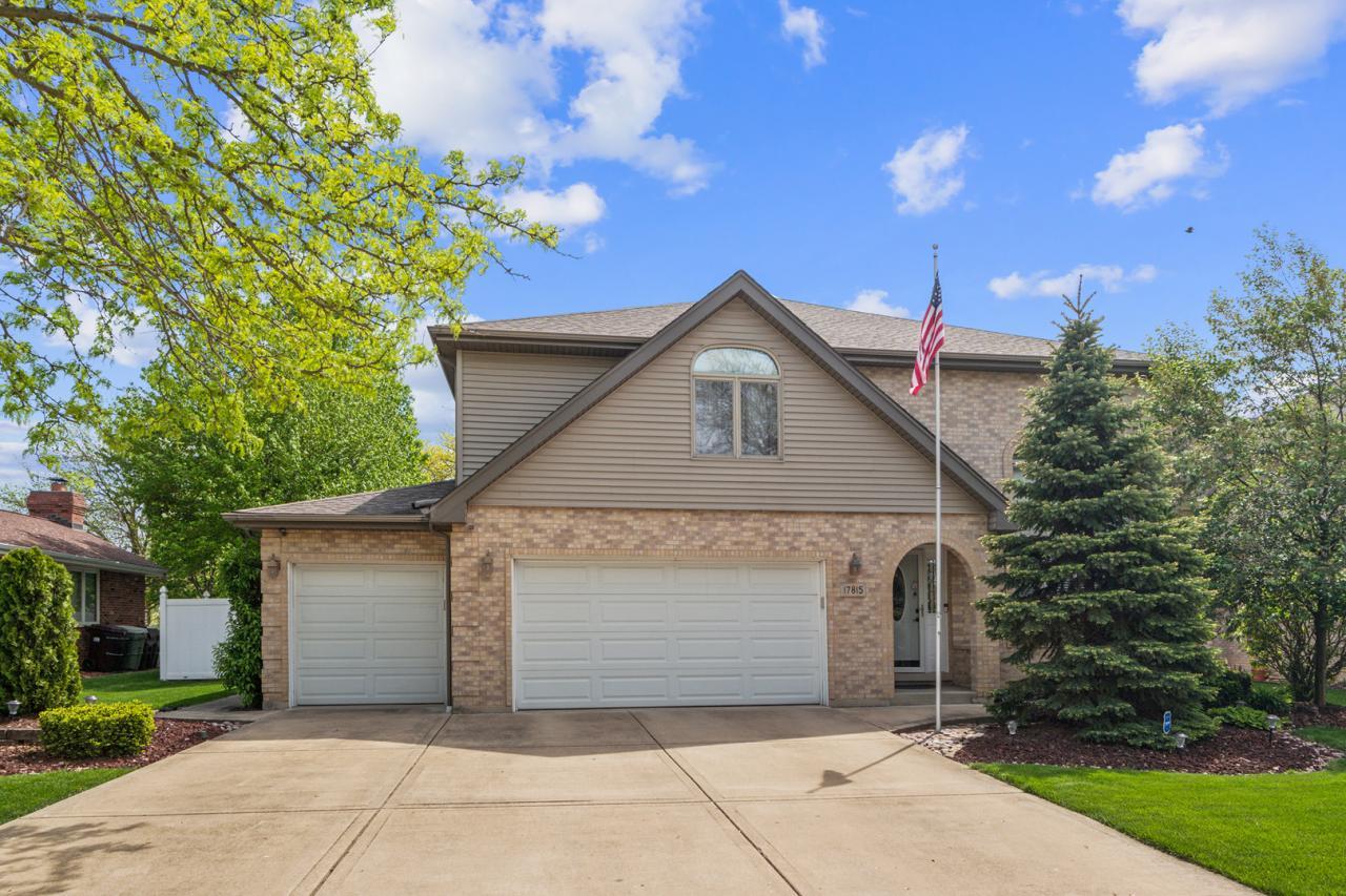 17815 Iroquois, Tinley Park, Illinois, 60477, United States, 5 Bedrooms Bedrooms, ,4 BathroomsBathrooms,Residential,For Sale,17815 Iroquois,1635581