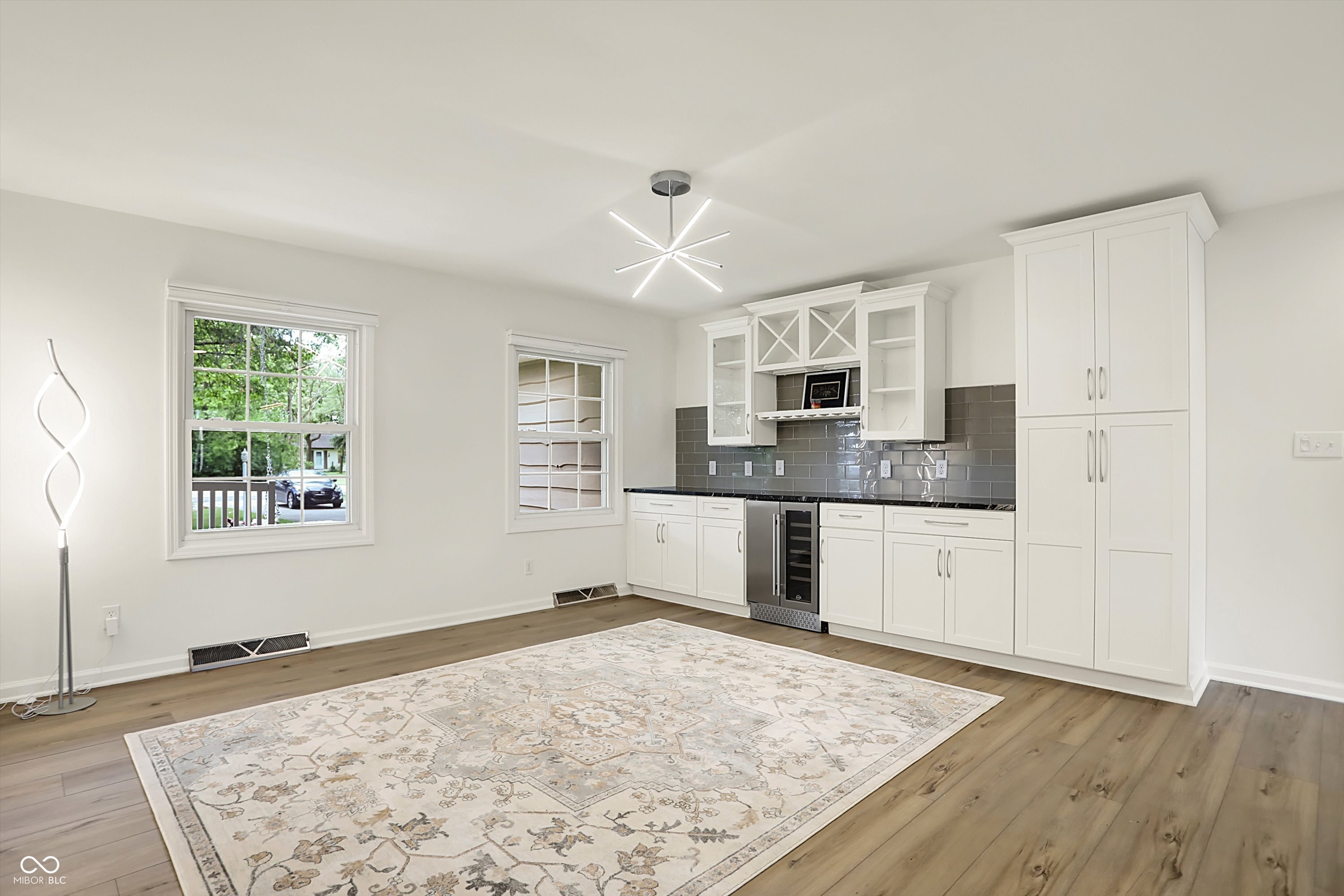 Zionsville, Indiana, 46077, United States, 3 Bedrooms Bedrooms, ,3 BathroomsBathrooms,Residential,For Sale,1975998