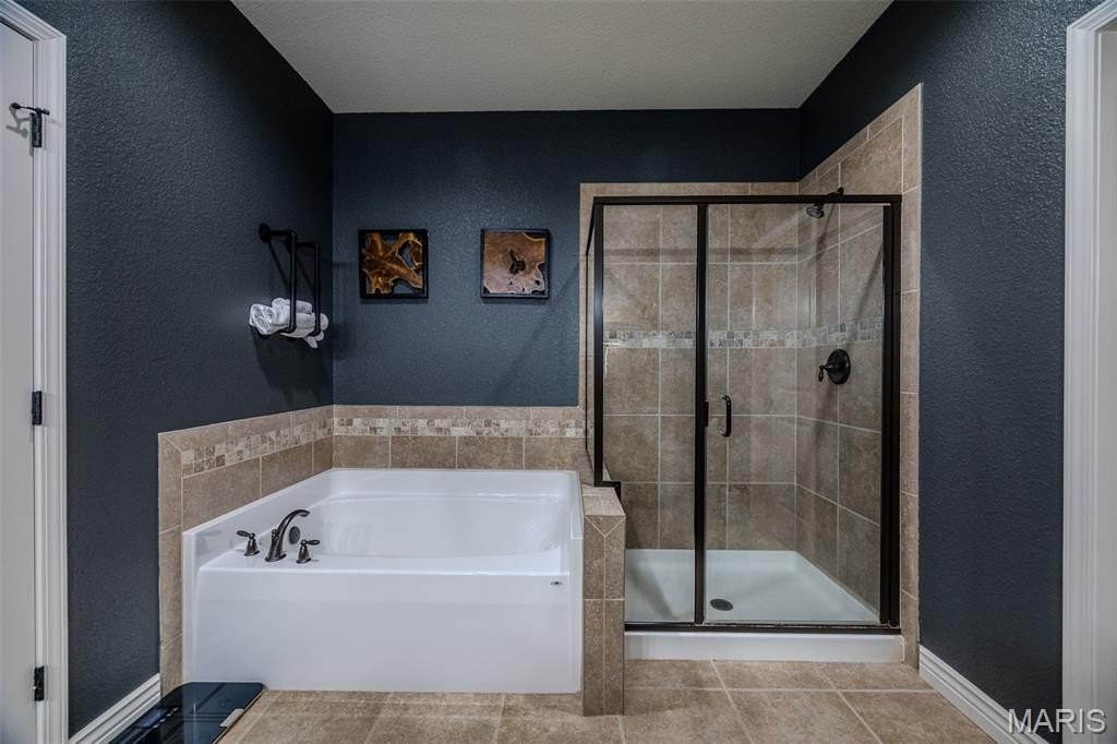 Camdenton, Missouri, 65020, United States, 3 Bedrooms Bedrooms, ,3 BathroomsBathrooms,Residential,For Sale,1989945