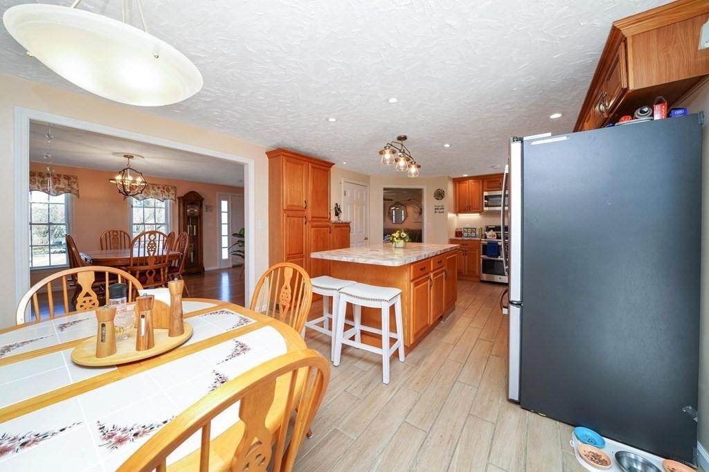 Oxford, Massachusetts, 01540, United States, 4 Bedrooms Bedrooms, ,4 BathroomsBathrooms,Residential,For Sale,1936880