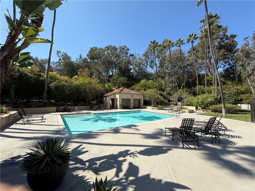 Newport Beach, California, 92660, United States, 2 Bedrooms Bedrooms, ,2 BathroomsBathrooms,Residential,For Sale,1987597