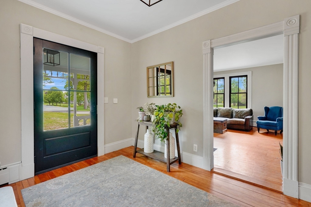 Longmeadow, Massachusetts, 01106, United States, 5 Bedrooms Bedrooms, ,2 BathroomsBathrooms,Residential,For Sale,1819173