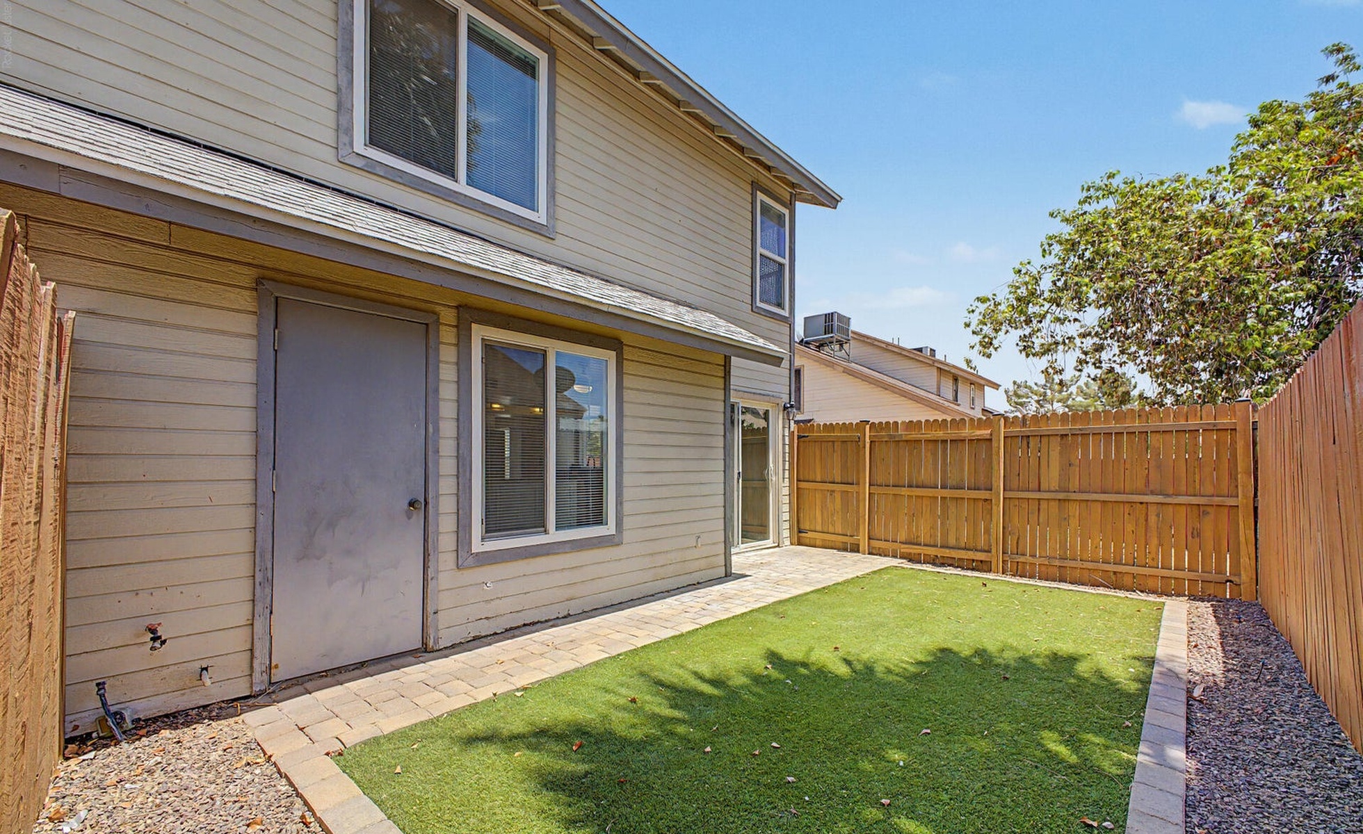 2455 E Broadway Road  Mesa, AZ - 物件實景
