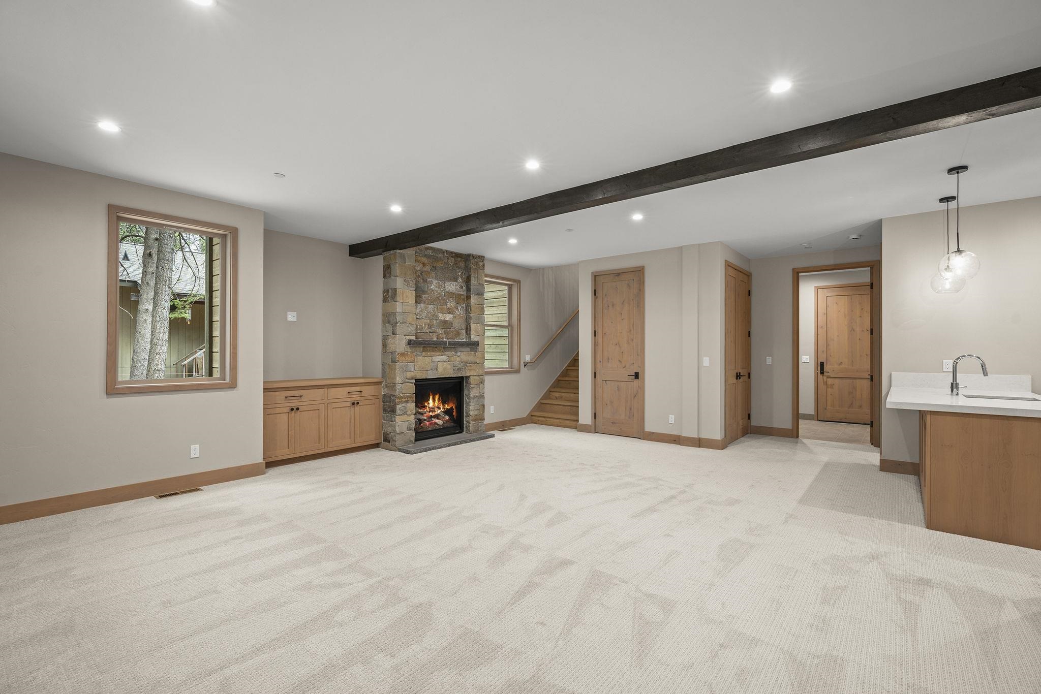 Tahoma, California, 96142, United States, 4 Bedrooms Bedrooms, ,3 BathroomsBathrooms,Residential,For Sale,1901154