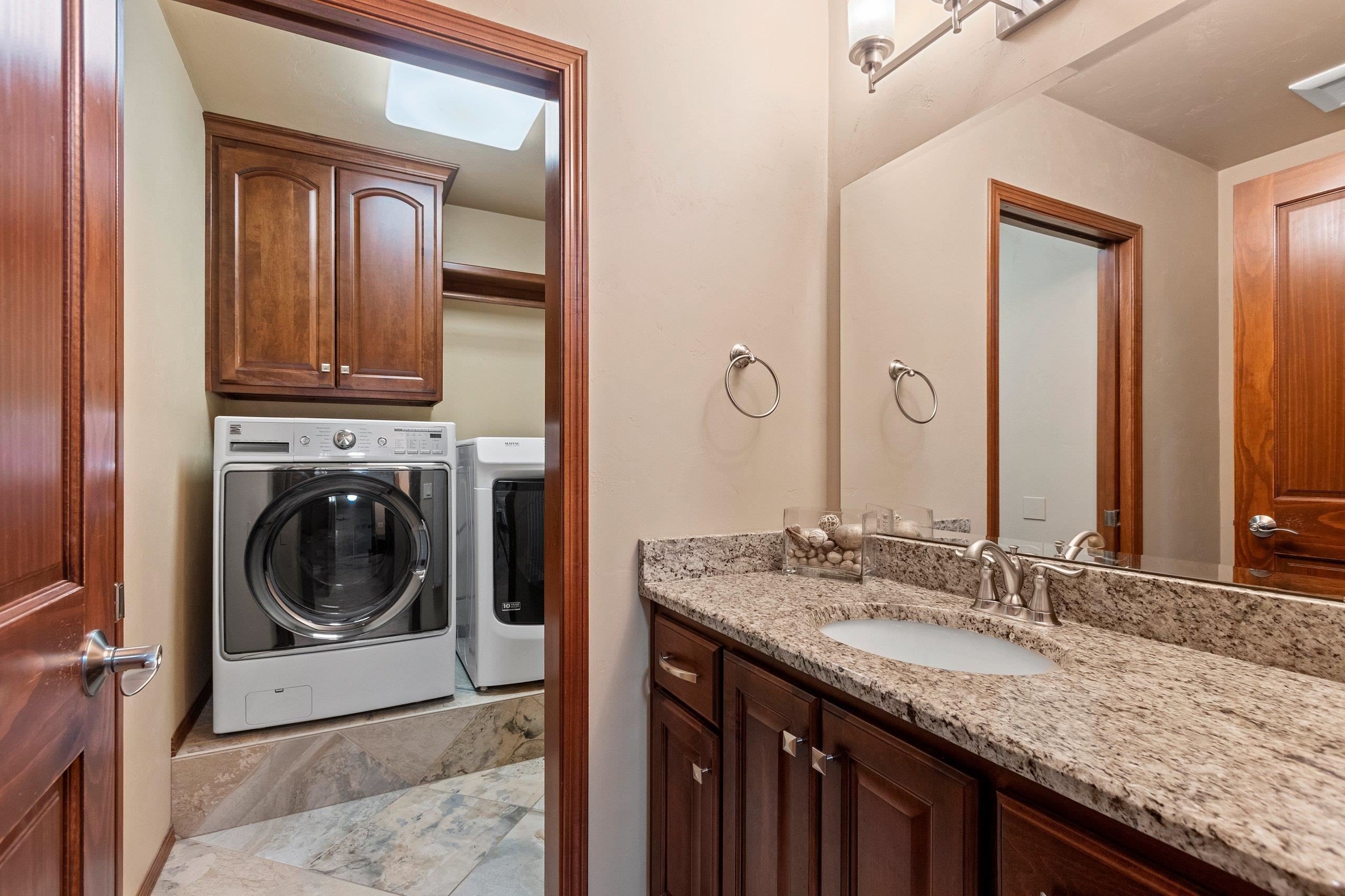 DE PERE, Wisconsin, 54115, United States, 5 Bedrooms Bedrooms, ,4 BathroomsBathrooms,Residential,For Sale,2048678
