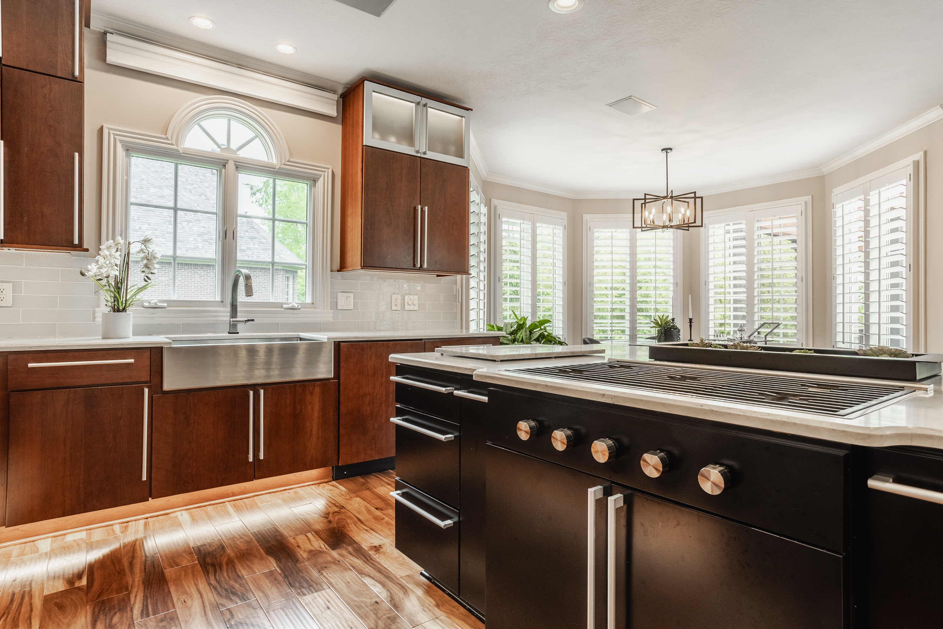  Exceptional West Carmel Home with Resort-Caliber Backyard - 物件實景
