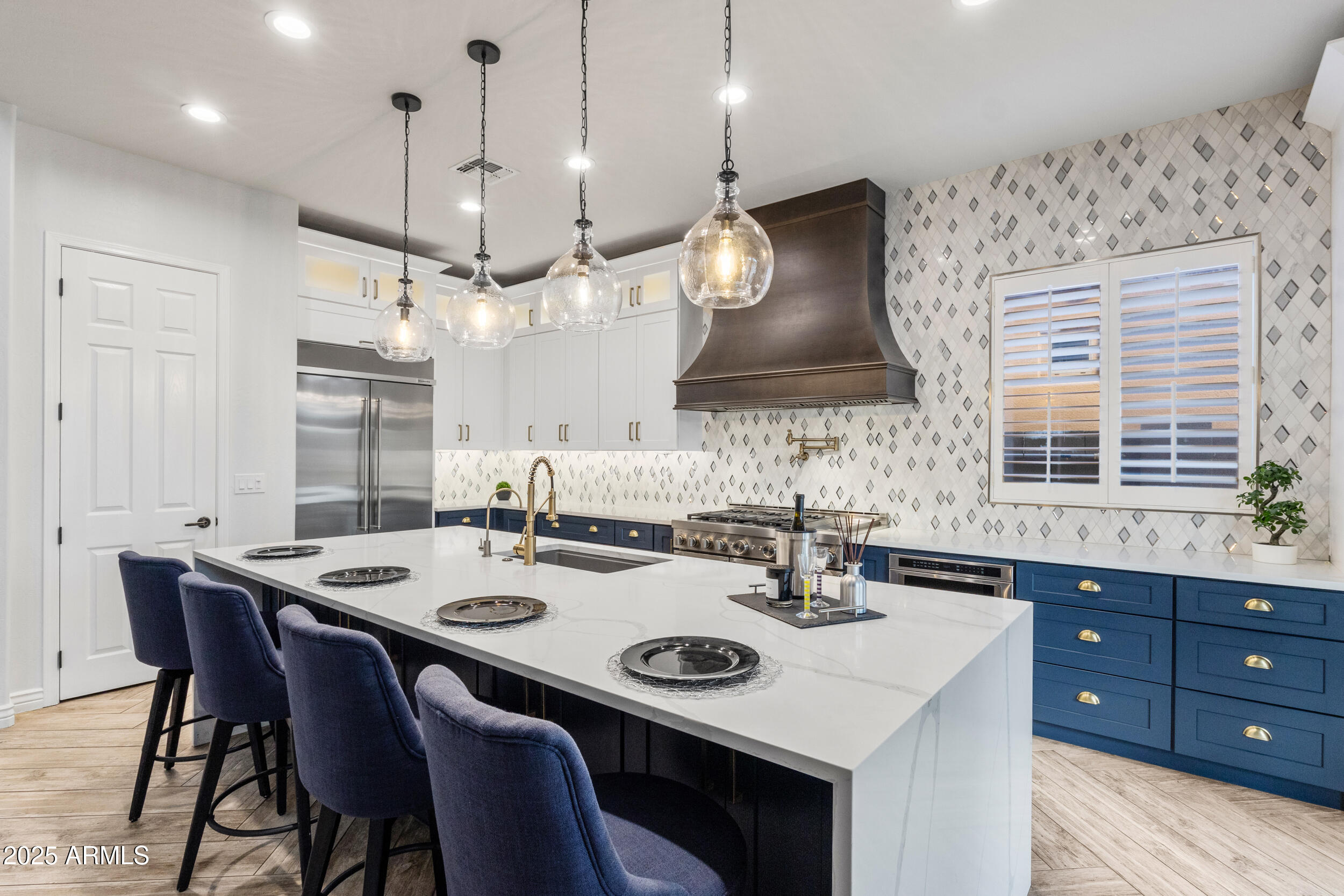 Phoenix, Arizona, 85050, United States, 5 Bedrooms Bedrooms, ,Residential,For Sale,1949706