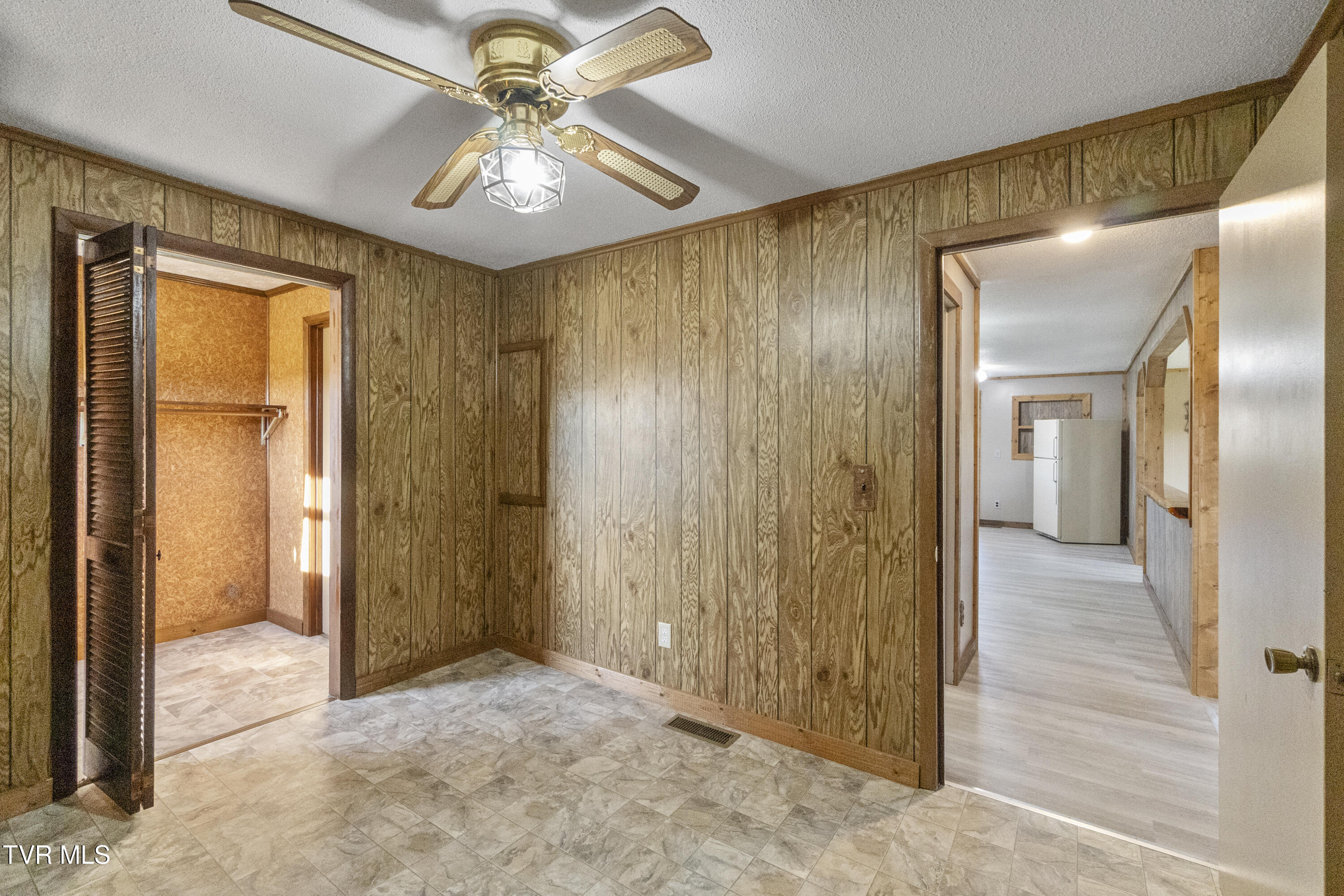 Greeneville, Tennessee, 37743, United States, 3 Bedrooms Bedrooms, ,2 BathroomsBathrooms,Residential,For Sale,1982221