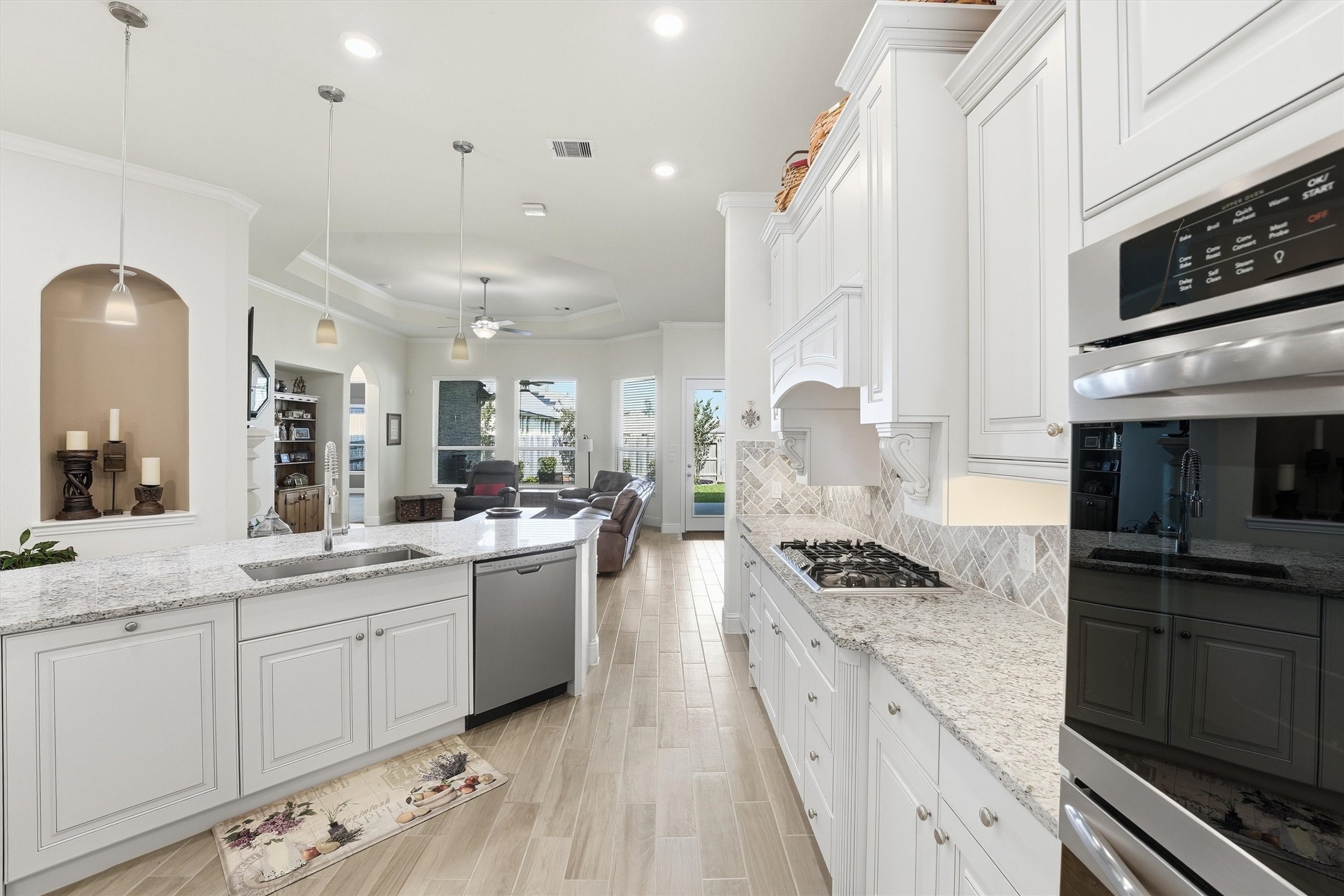  9307 Providence Bend Lane - 物件實景