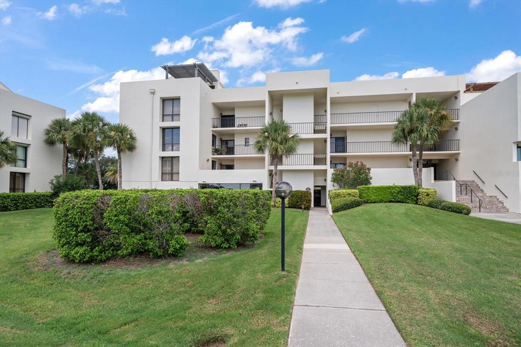 50 Coe Road Unit 311, Belleair, Florida, 33756, United States, 2 Bedrooms Bedrooms, ,2 BathroomsBathrooms,Residential,For Sale,50 Coe Road Unit 311,1616620